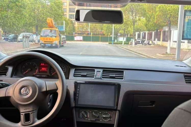 Used Volkswagen Santana 2015 1.4L Manual Fashion Edition
