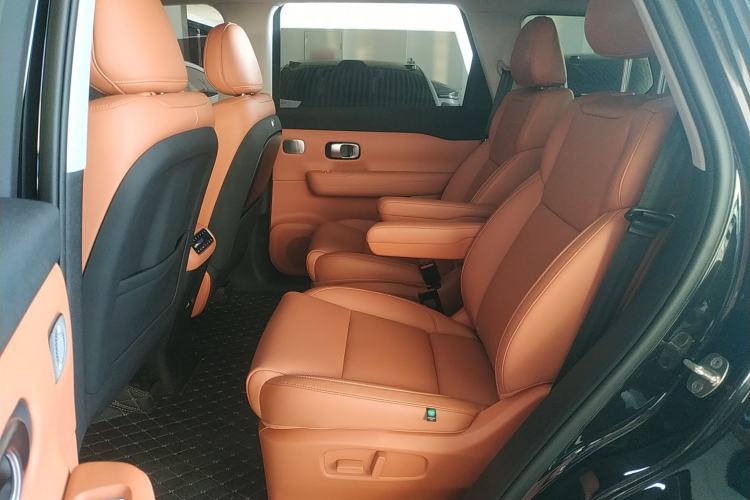 Used Leapmotor C16 2024 Range-Extended 200 Luxury Edition