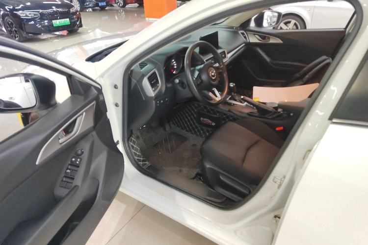 Used Mazda Mazda 3 Axela 2017 Sedan 1.5L Automatic Comfort Model Emission Standard China V