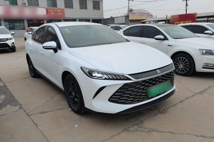 Used BYD Qin PLUS 2025 DM-i Smart Drive 55KM Leading Model
