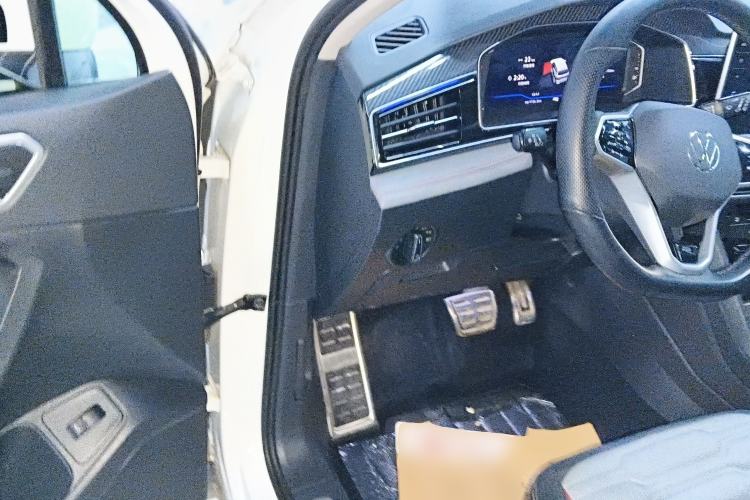 Used Volkswagen Tiguan L 2023 Restyled 330TSI Automatic Two-Wheel Drive R-Line Flagship Edition
