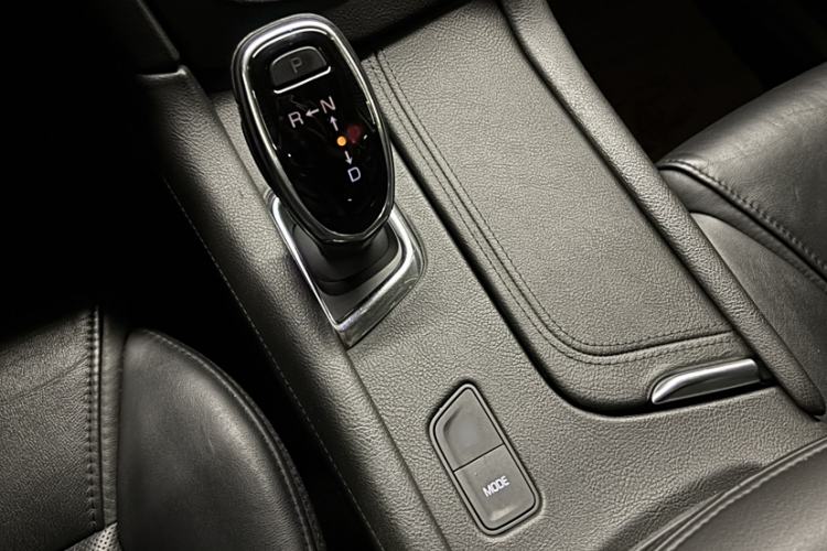 Used Cadillac XT5 2018 25T Luxury Model
