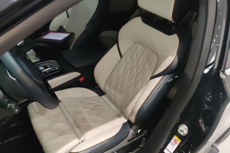 Used BYD Tang New Energy 2022 EV 635 km All-Wheel-Drive Flagship Model
