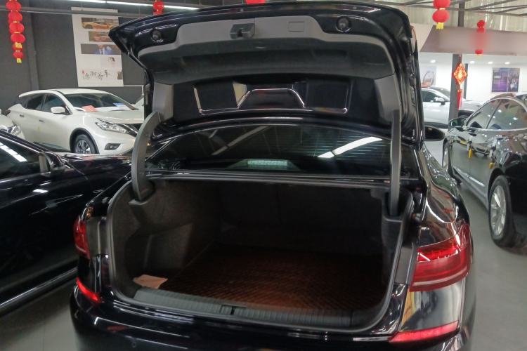 Used Volkswagen Passat 2025 Premium Version 380TSI Dragon Edition
