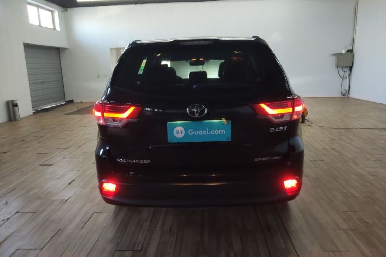 Used Toyota Highlander 2018 2.0T Four-Wheel Drive Luxury Version 7 Seats China VI Standard
