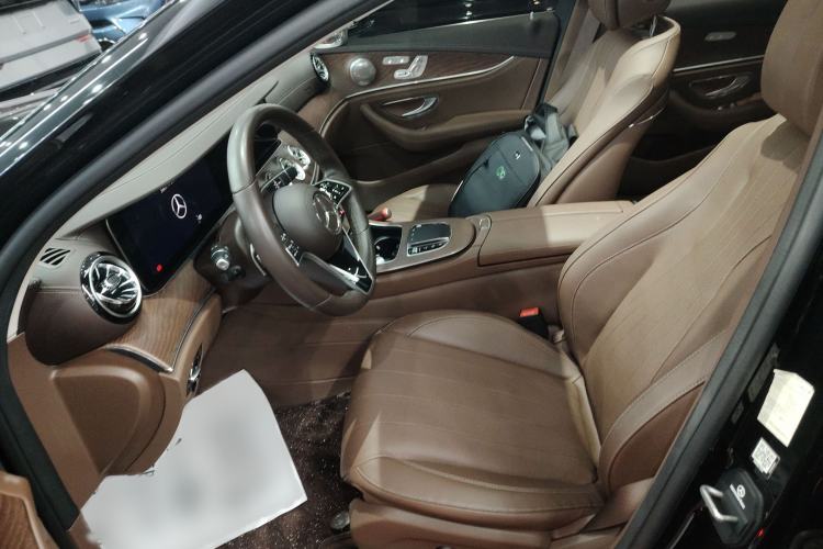 Used Mercedes-Benz E-Class 2023 Updated E 300 L Fashion Edition

