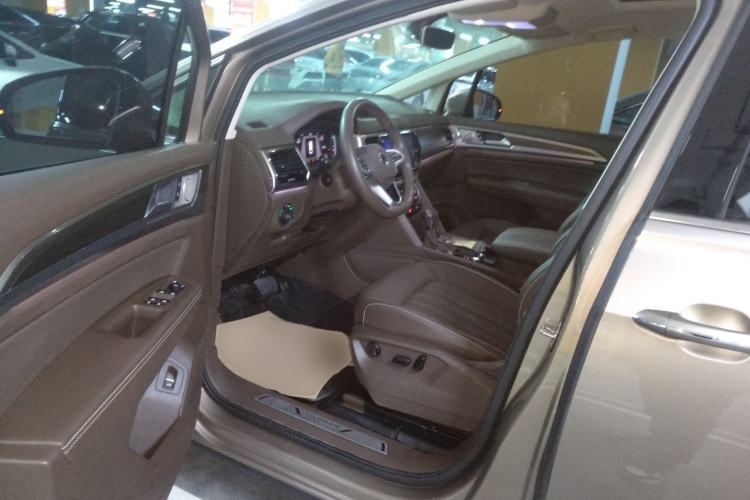 Used Volkswagen Viloran 2020 330TSI Luxury Edition