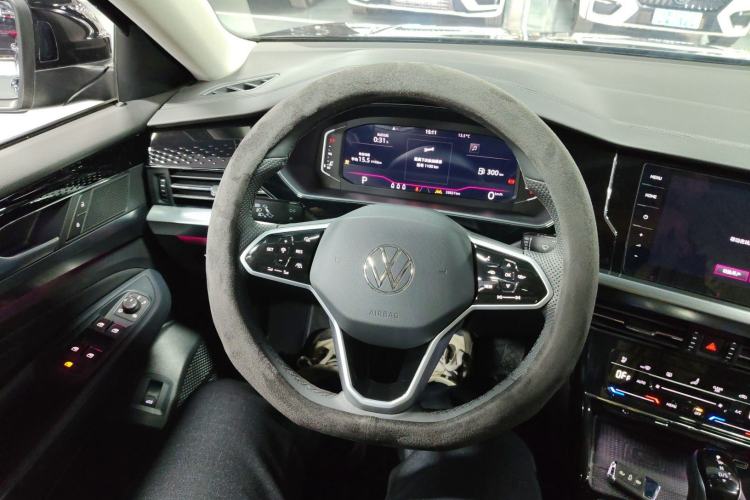 Used Volkswagen Passat 2024 380TSI Starry Luxury Edition
