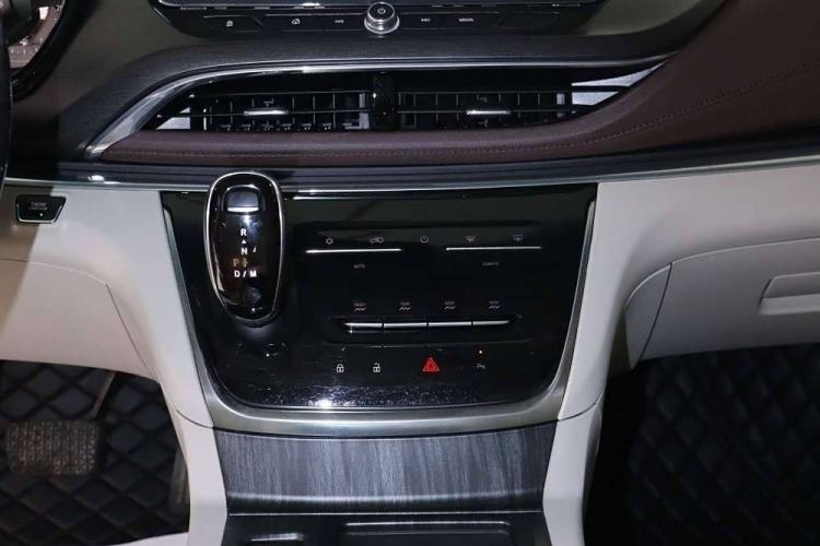 Used Buick GL8 2021 Land Cruiser Executive Class 652T Comfort Model
