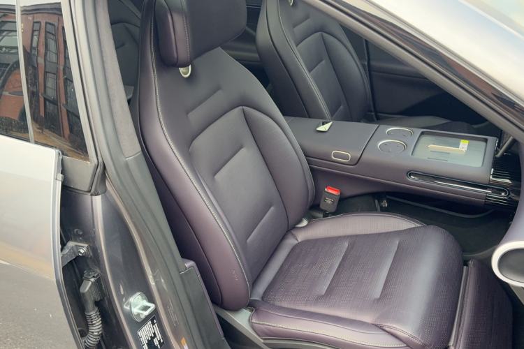 Used  07 2024 Max Extended-Range Edition