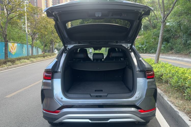 Used BYD Song PLUS New Energy 2024 HONOR Edition DM-i 110km Flagship PLUS
