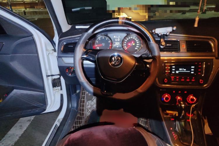 Used Volkswagen Lavida 2015 1.6L Automatic Comfort Edition