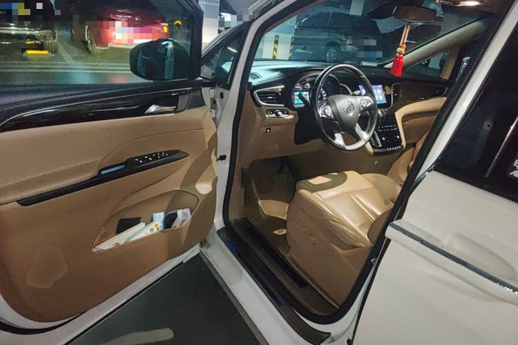 Used Buick GL8 2017 ES 28T Luxury Model China V Standard
