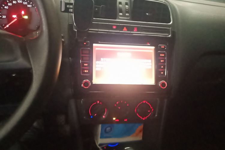 Used Volkswagen Polo 2014 1.4L Automatic Comfort Edition
