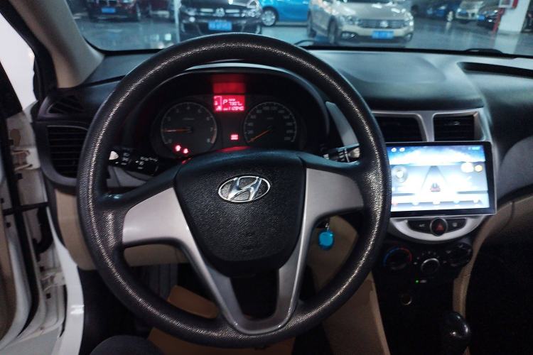 Used Hyundai Verna 2014 1.4L Automatic Smart GLS
