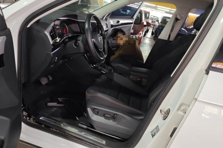 Used Volkswagen Tayron 2020 330TSI Two-Wheel Drive Luxury Smart Connectivity Version
