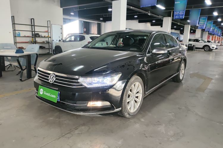 Used Volkswagen Magotan 2018 330TSI DSG Advanced Model
