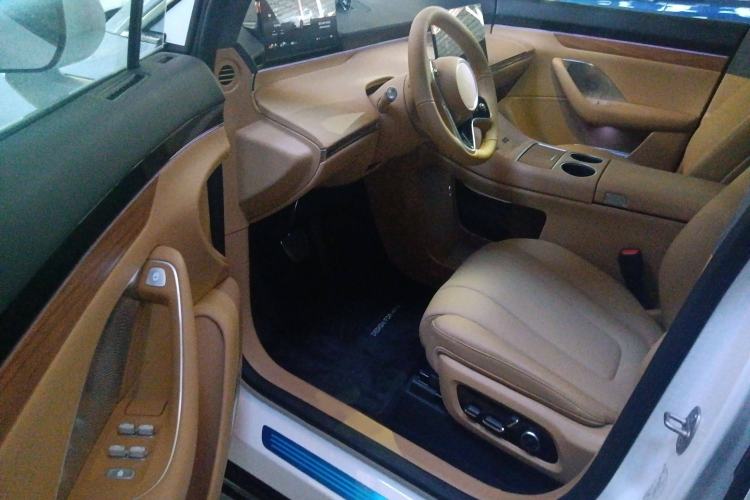 Used Hima Luxeed R7 2025 Extended-Range 251km Pro
