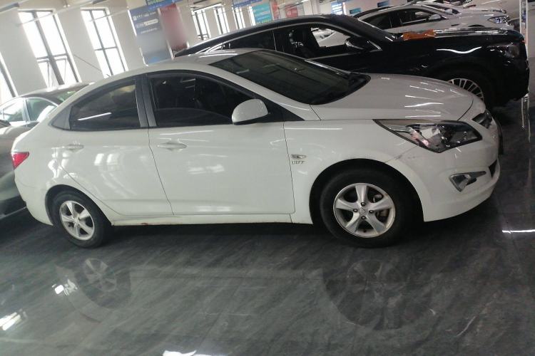 Used Hyundai Verna 2014 1.4L Automatic Smart GLS
