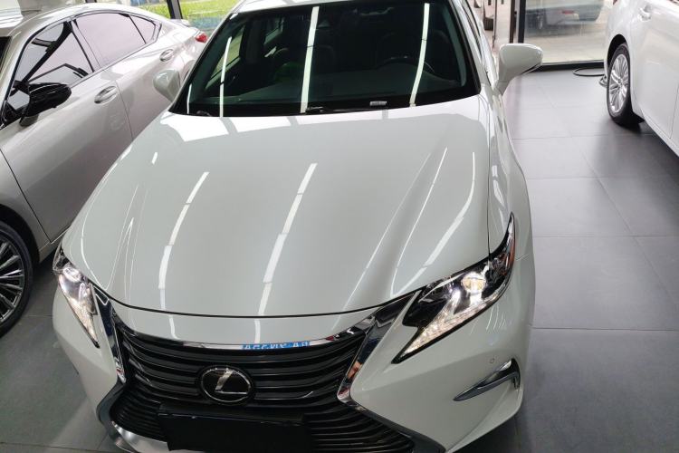 Used Lexus ES 2015 200 Comfort Edition
