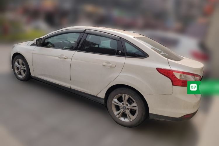 Used Ford Focus 2012 Sedan 1.6L Automatic Fashion Edition
