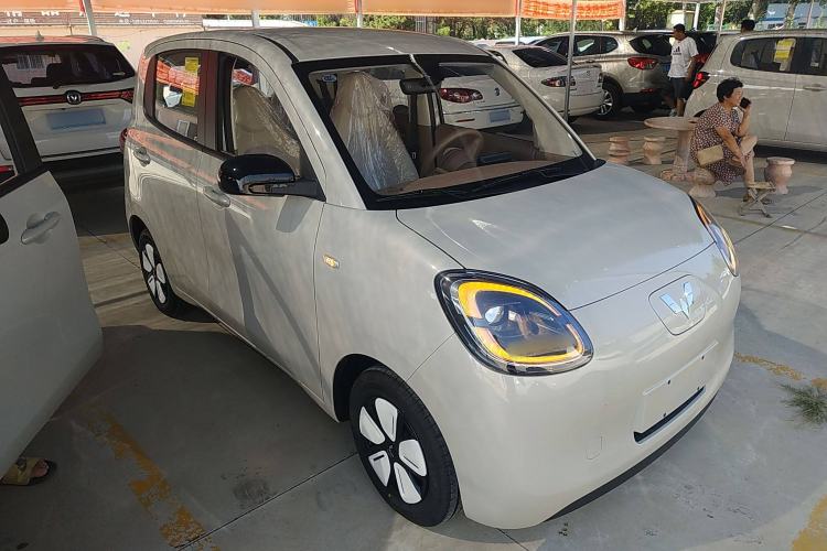 Used Wuling Hongguang MINIEV 2025 Four-Door Version Advanced Edition
