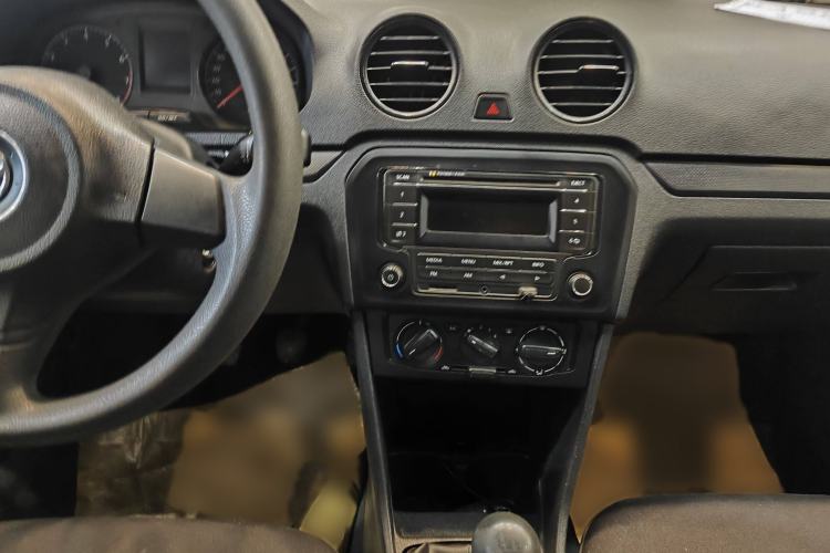 Used Volkswagen Jetta 2013 1.4L Manual Fashion Model
