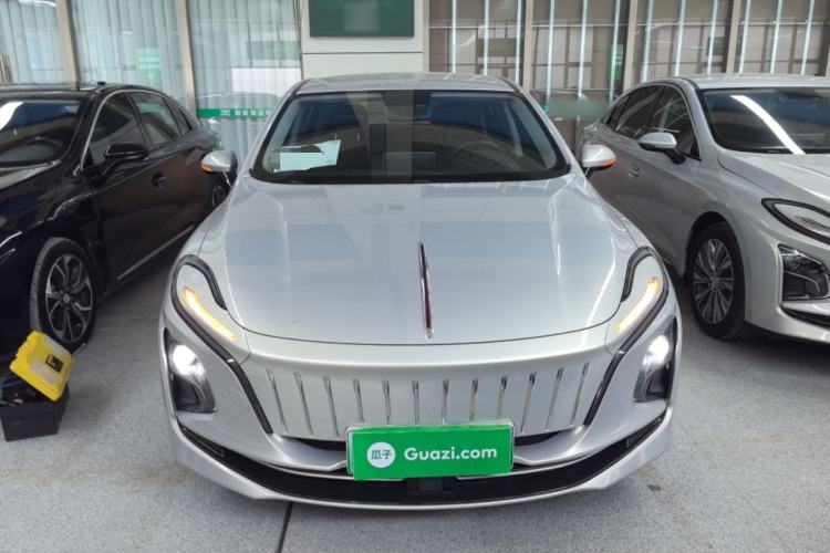 Used Hongqi E-QM5 2022 431 km Charge & Enjoy Edition