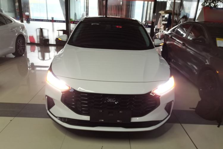 Used Ford Focus 2022 Sedan EcoBoost 180 Automatic Performance Edition
