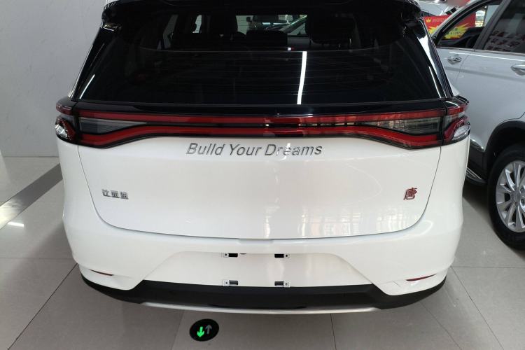 Used BYD Tang 2018 2.0T Automatic SmartConnect Prestige 7-Seater China V Standard
