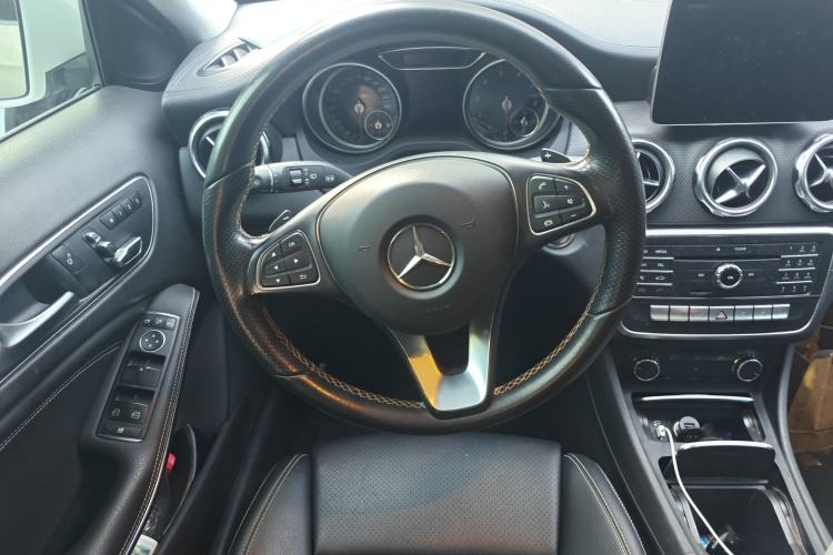 Used Mercedes-Benz GLA 2018 GLA 200 Fashion Model