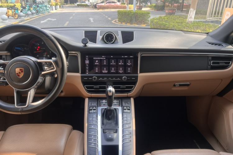 Used Porsche Macan 2018 Macan 2.0T