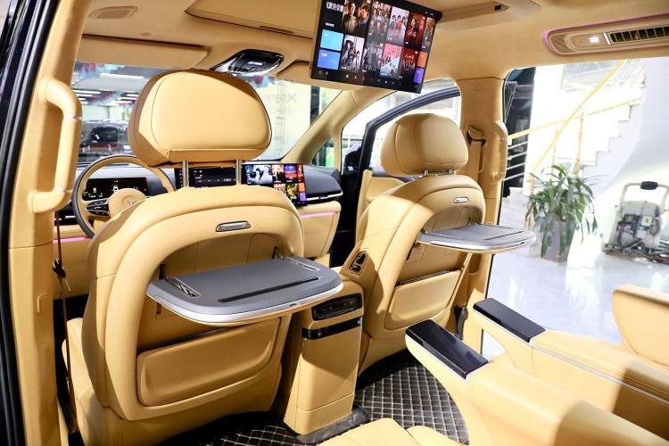 Used VOYAH Dream 2025 PHEV Four-Wheel-Drive Flagship Kunpeng Edition
