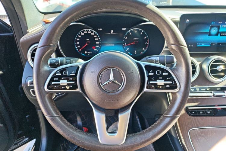 Used Mercedes-Benz GLC 2020 Facelift GLC 260 L 4MATIC Luxury Edition
