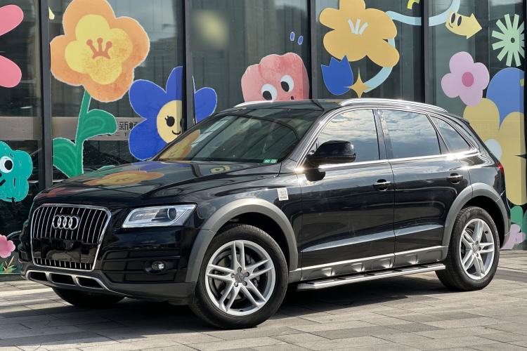 Used Audi Q5 2017 Plus 40 TFSI Technology Model