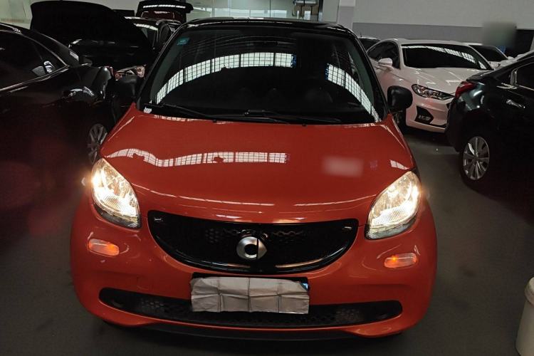 Used  forfour 2016 1.0L 52 kW Passion Edition
