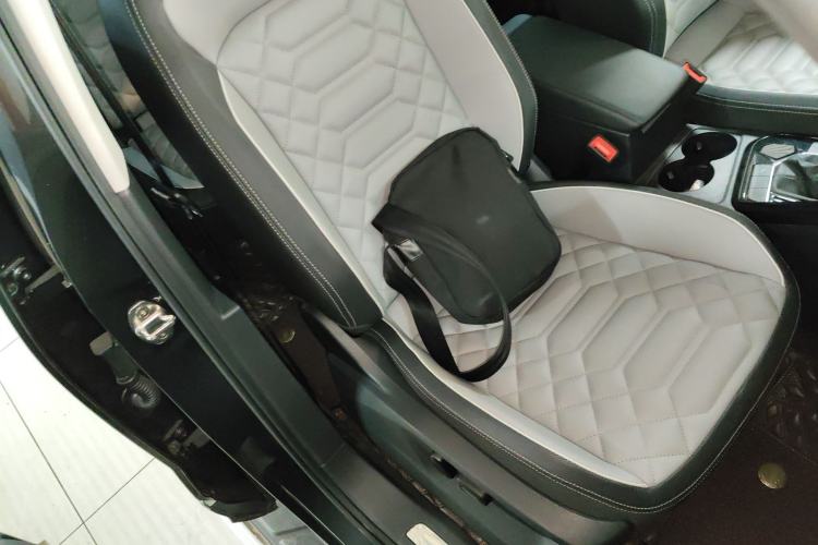 Used Volkswagen Tayron 2023 330TSI Two-Wheel-Drive Luxury Plus Advanced Version
