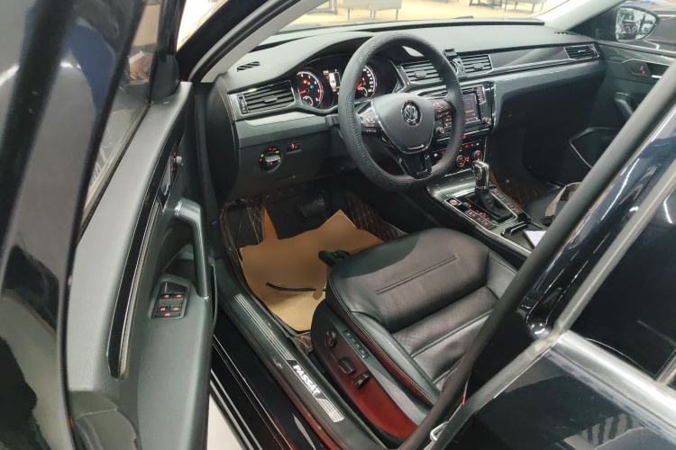 Used Volkswagen Passat 2017 330TSI DSG Prestige Edition