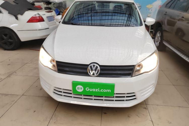 Used Volkswagen Jetta 2015 1.6L Automatic Fashion Model
