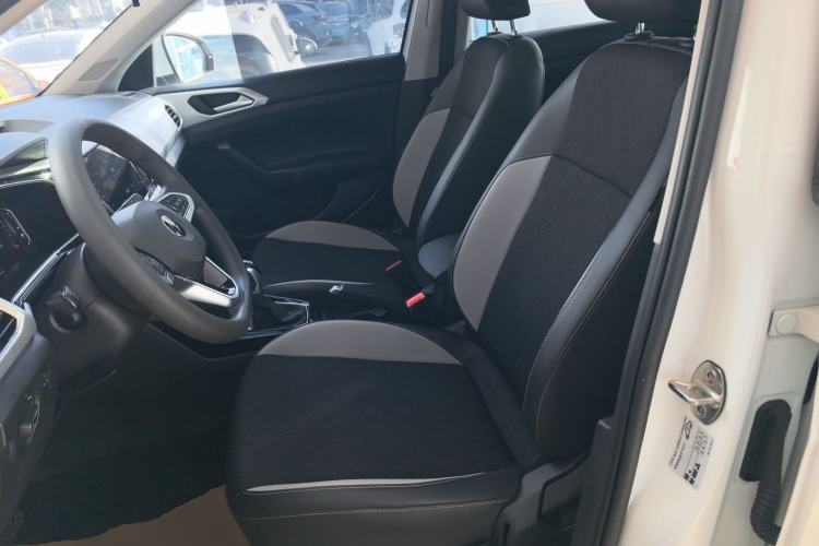 Used Volkswagen Tacqua 2023 200TSI DSG Joy-Connect Edition
