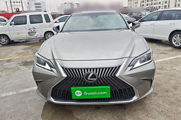 Used Lexus ES 2020 200 Excellence Edition
