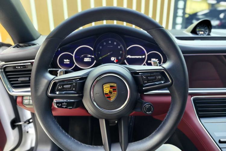 Used Porsche Panamera 2023 Panamera 4 E-Hybrid Platinum Edition 2.9T
