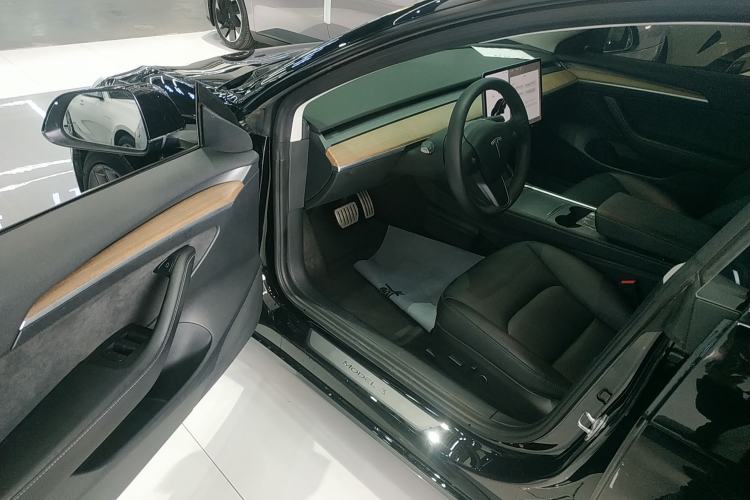 Used Tesla Model 3 2021 Revised Performance Version with All-Wheel Drive 3D1