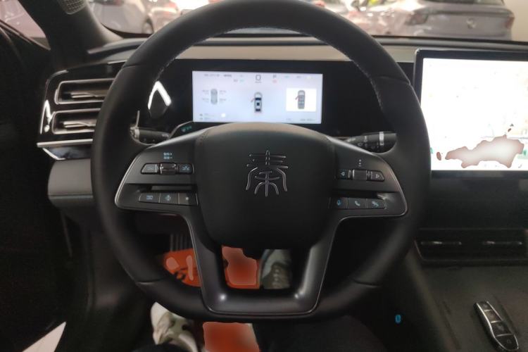 Used BYD Qin L 2025 DM-i Smart Drive 120KM Superior Model
