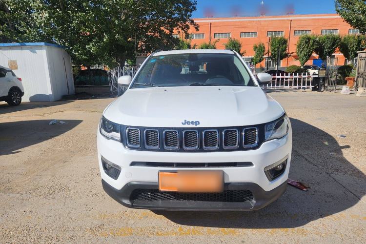 Used  Compass 2017 200T Automatic Family Edition
