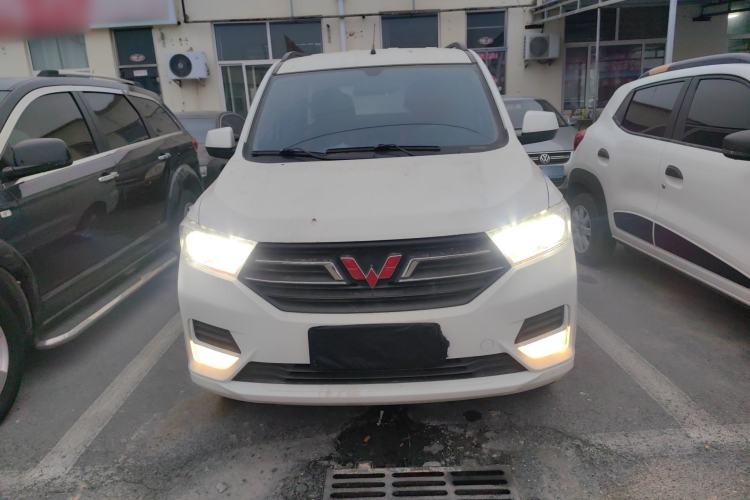 Used Wuling Hongguang 2019 1.5L S Standard Version China VI LAR
