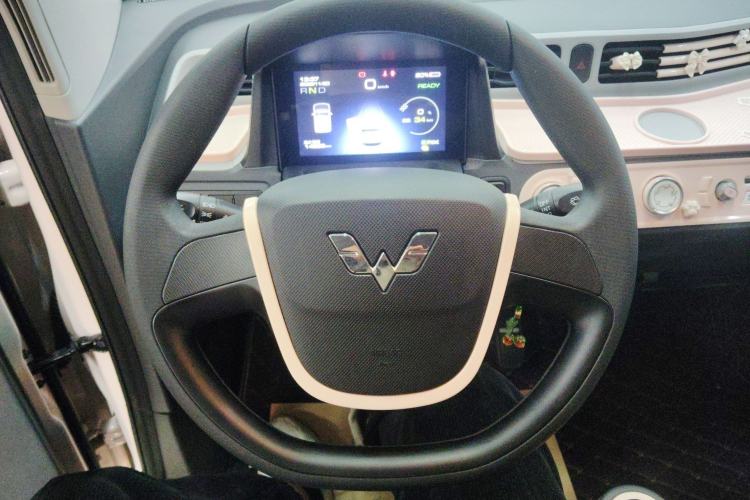 Used Wuling Hongguang MINIEV 2022 Macaron Premium Model – Lithium Ternary Battery
