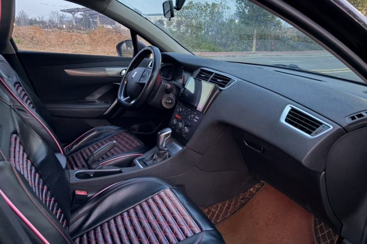 Used  5LS 2014 1.8L automatic Comfort version VTi140