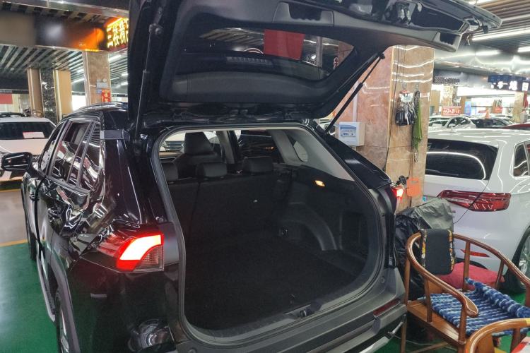 Used Toyota RAV4 2022 2.0L CVT Two-Wheel Drive Fashion Edition
