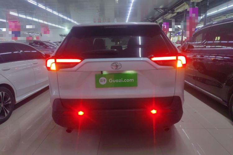 Used Toyota RAV4 2021 2.0L CVT Two-Wheel Drive Urban Edition
